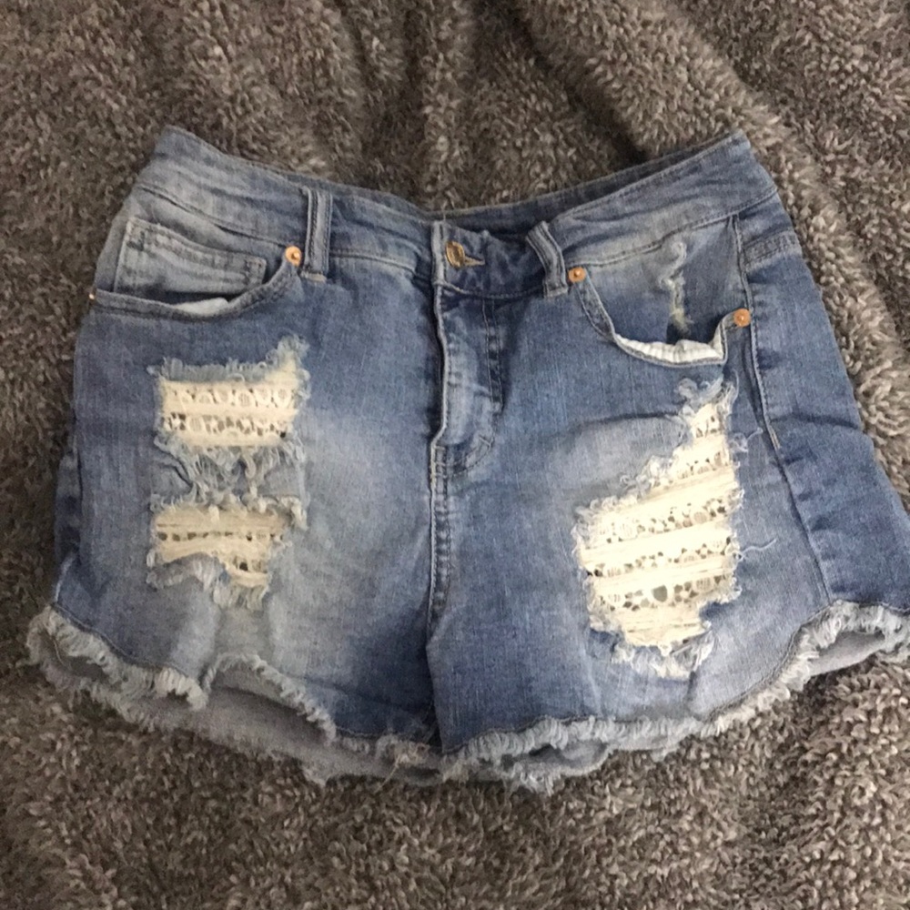 High-Waisted Distressed Shorts with Lace Detail